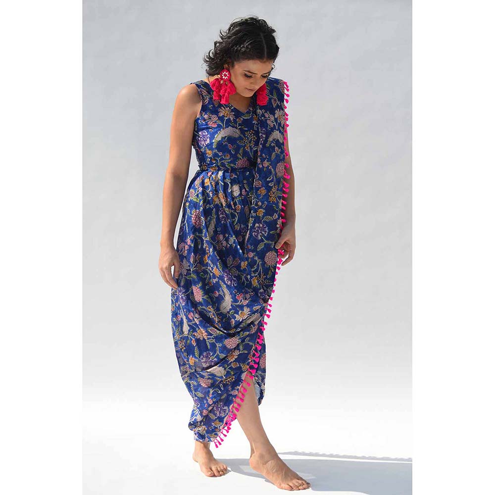 Aapro Label Blue Saree With Stitched Blouse