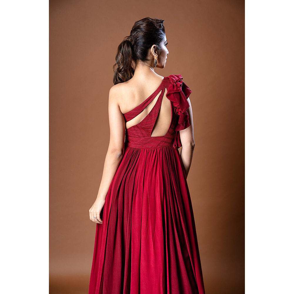 Aaryaa By Kashveen Kohli Red Pure Crepe One Shoulder Gown