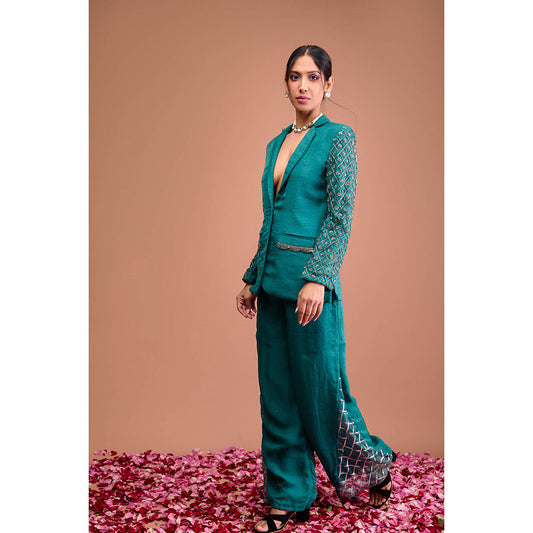 Aishwarya Tyagi Organza Jamdani Indowestern Co-Ord (Set of 2)