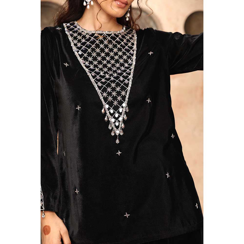 Ajiesh Oberoi Black Co-Ord (Set of 2)