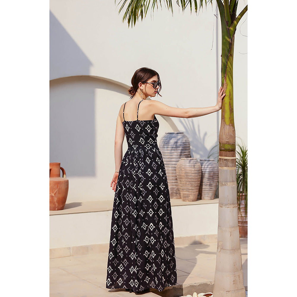 AlterEGO Black Heidi Front Twist Maxi Dress