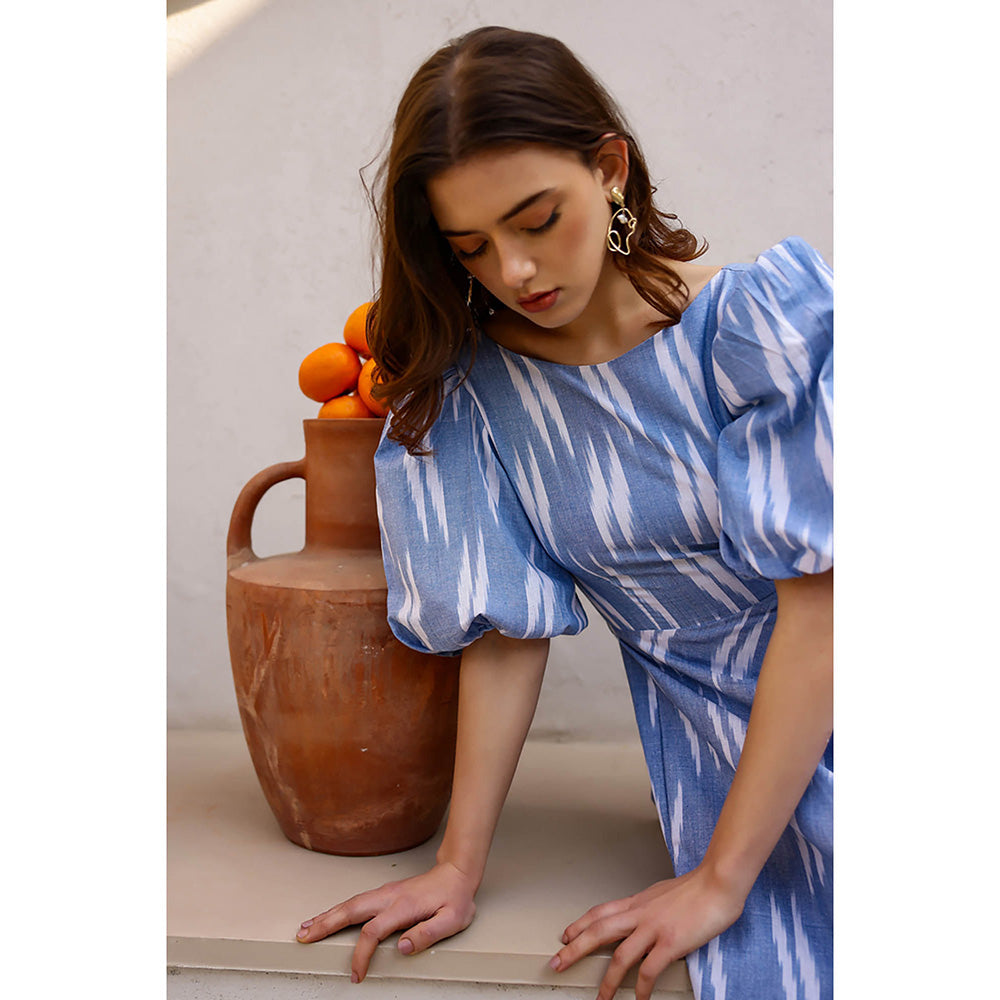 AlterEGO Blue Ansley Printed Weaved Back Tie-Up Midi Dress