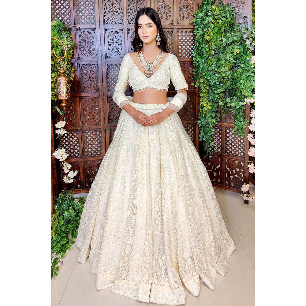 Amaltas Couture Esther Off White Modern Blouse with Lehenga and Dupatta (Set of 3)