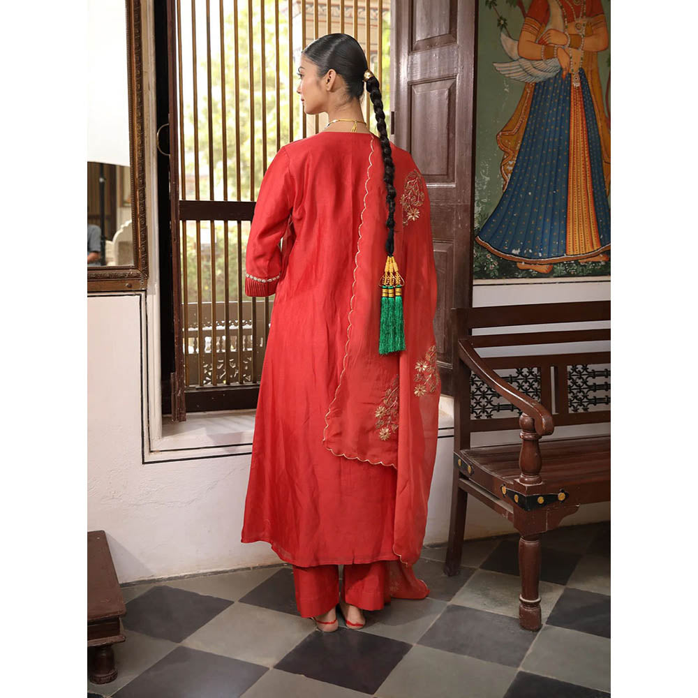 Amoree Brick Rust V-Neck Zardozi Embroidered Kurta with Pant and Dupatta (Set of 3)