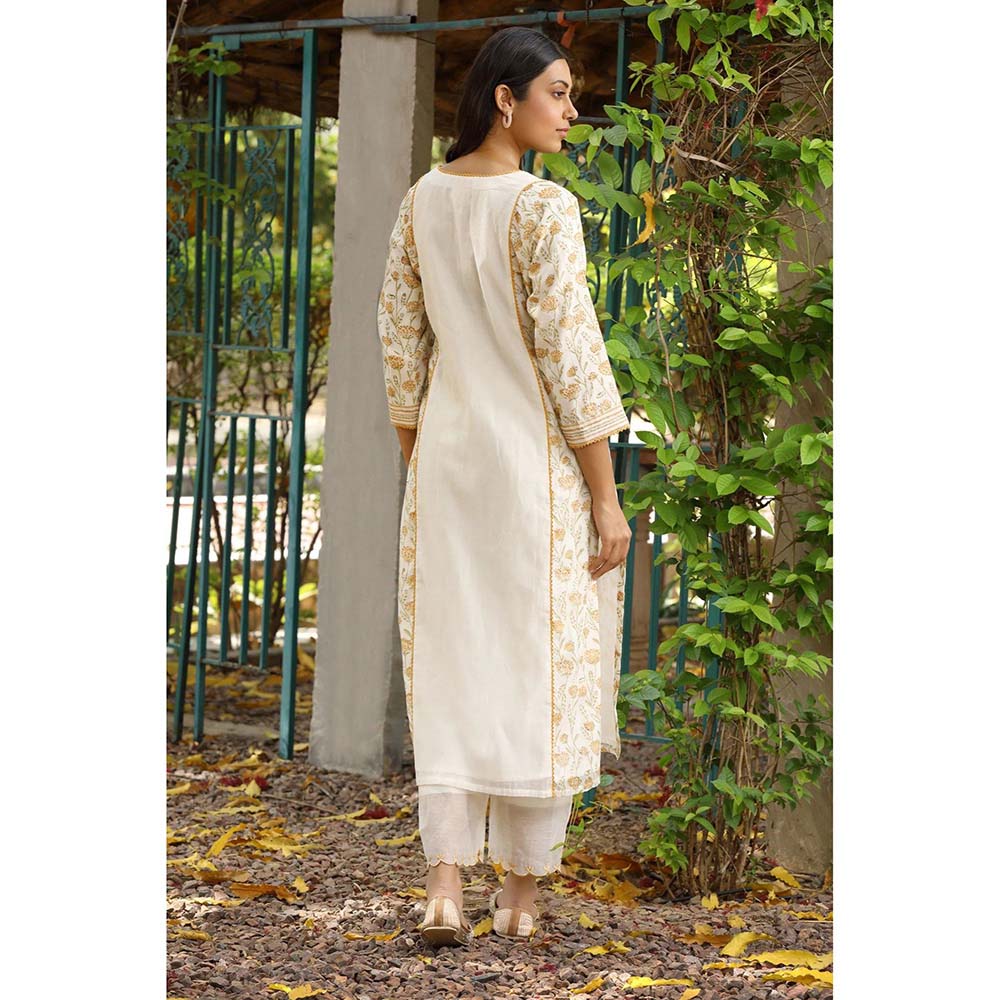 Amoree White Straight Floral Print Kurta with Pant & Dupatta
