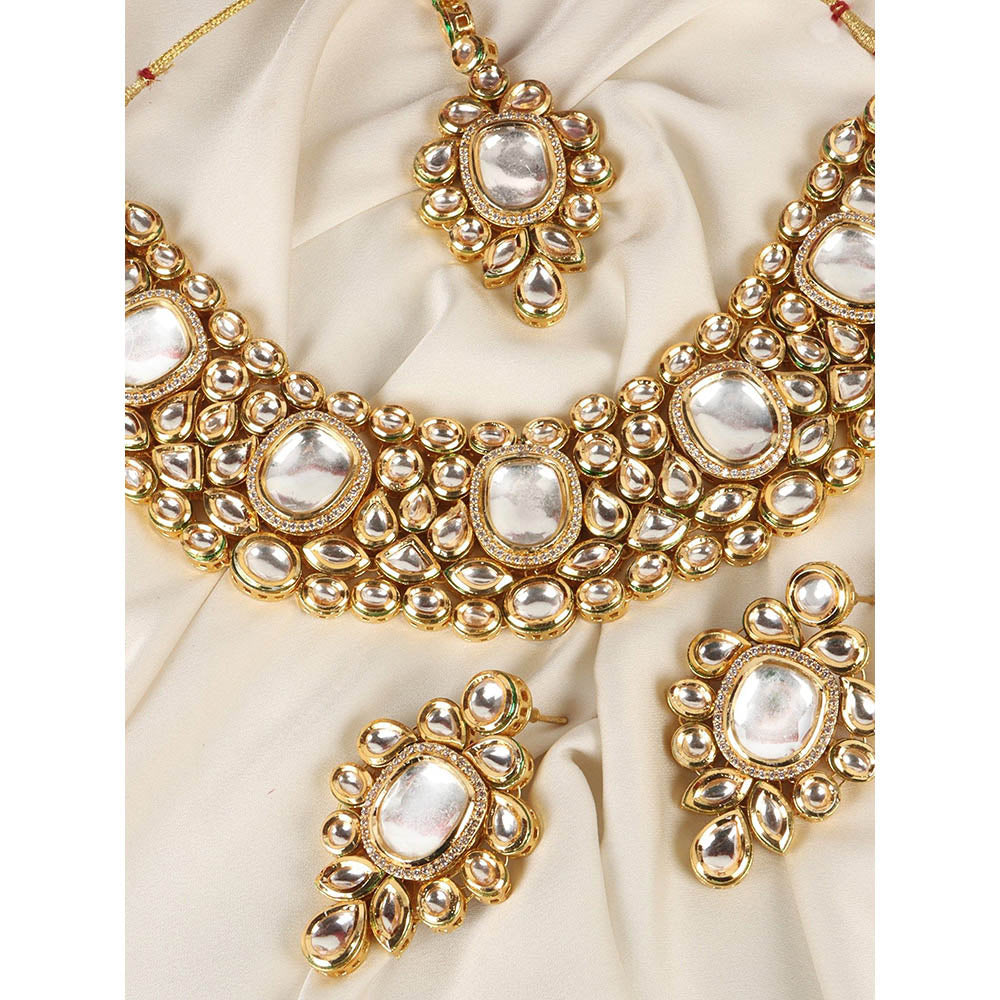 Amreli Jaipur Gold Plated Kundan Choker with Earrings