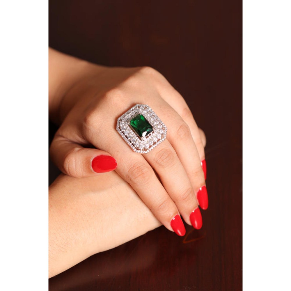 Amreli Jaipur Adjustable Emerald Diamond Ring
