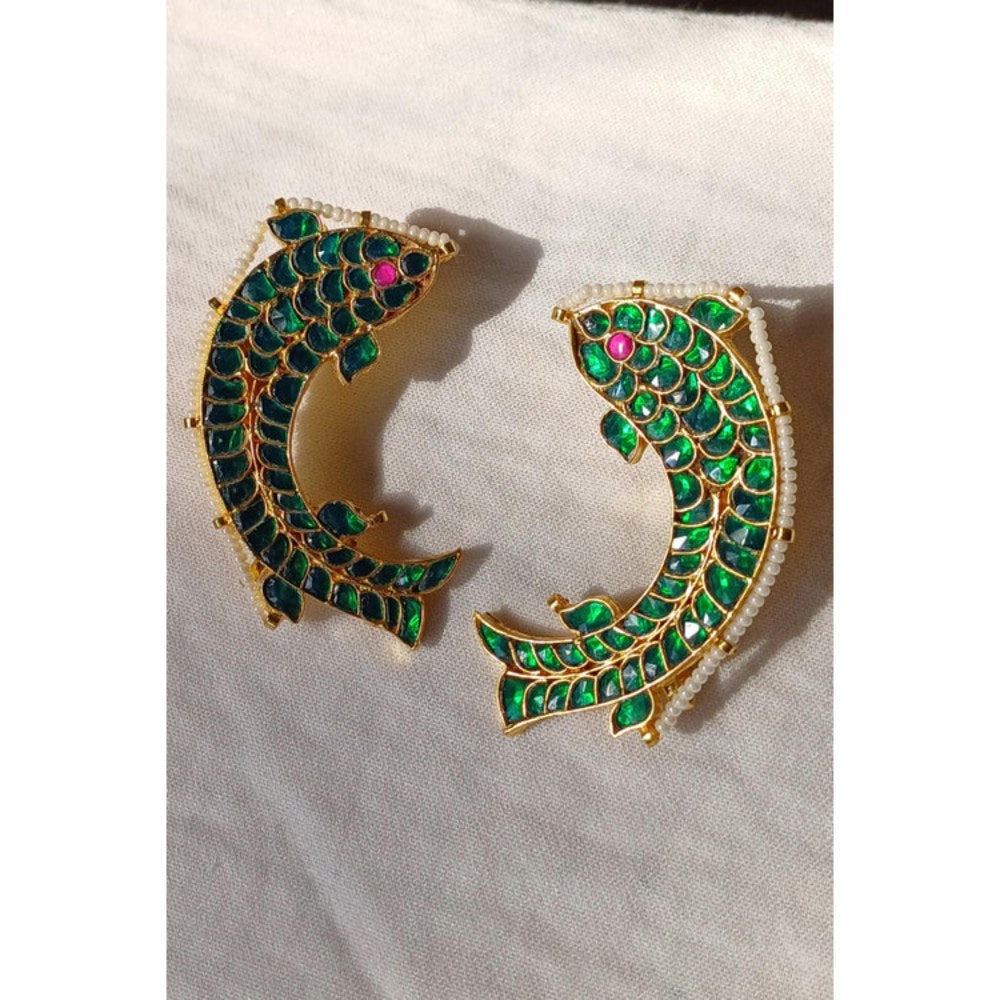 Amreli Jaipur Kairani Pachi Kundan Ear Cuffs