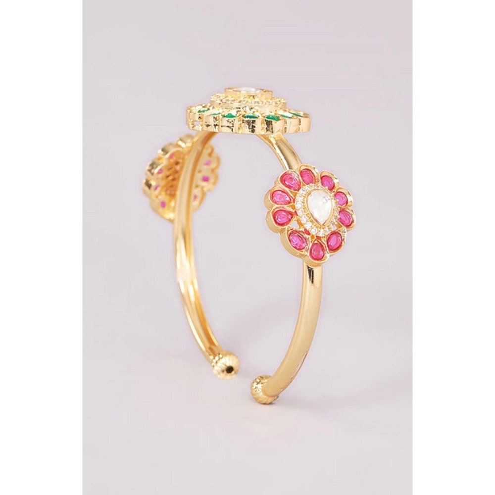 Amreli Jaipur Petals Gold Plated Bracelet