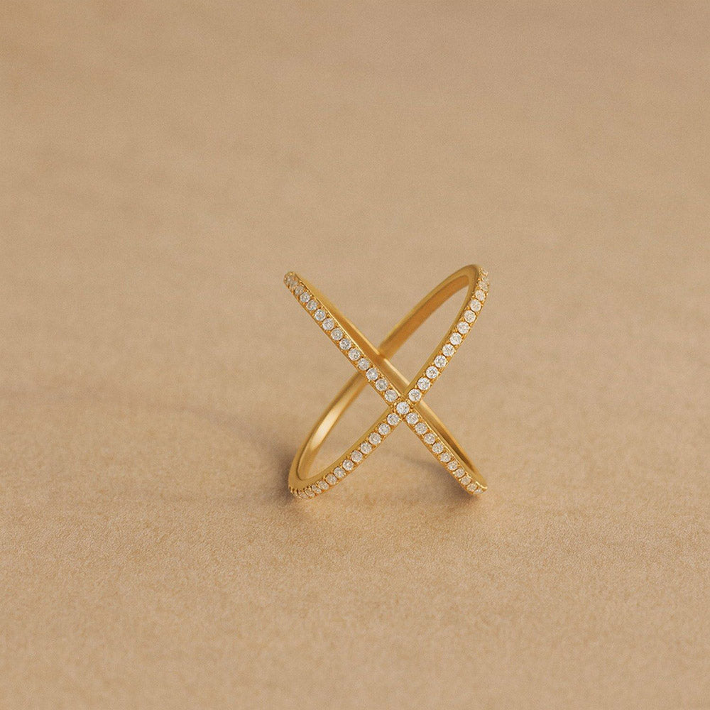 ANUSHKA JAIN JEWELLERY Criss Cross Diamond Ring