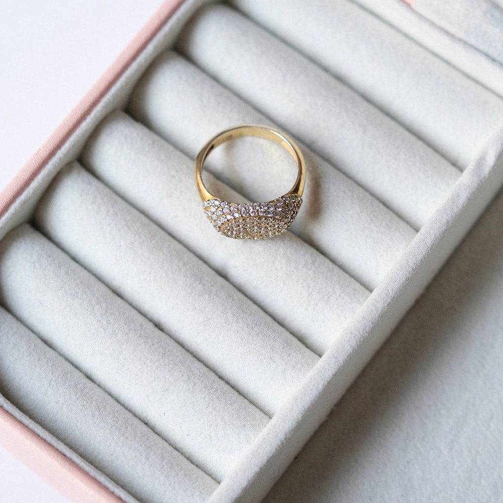ANUSHKA JAIN JEWELLERY Oval Signet Ring