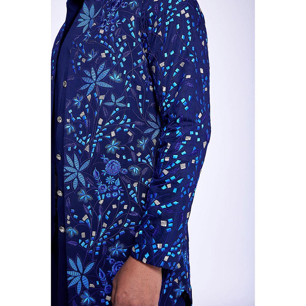 Arjun Kilachand Embroidered Long Open Bundi (Set of 3)