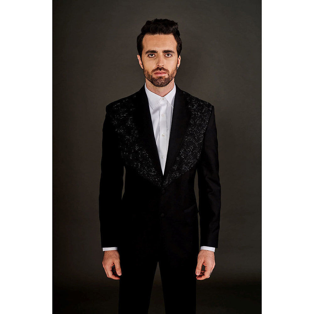 Arjun Kilachand Cut Dana Embroidered Suit (Set of 2)