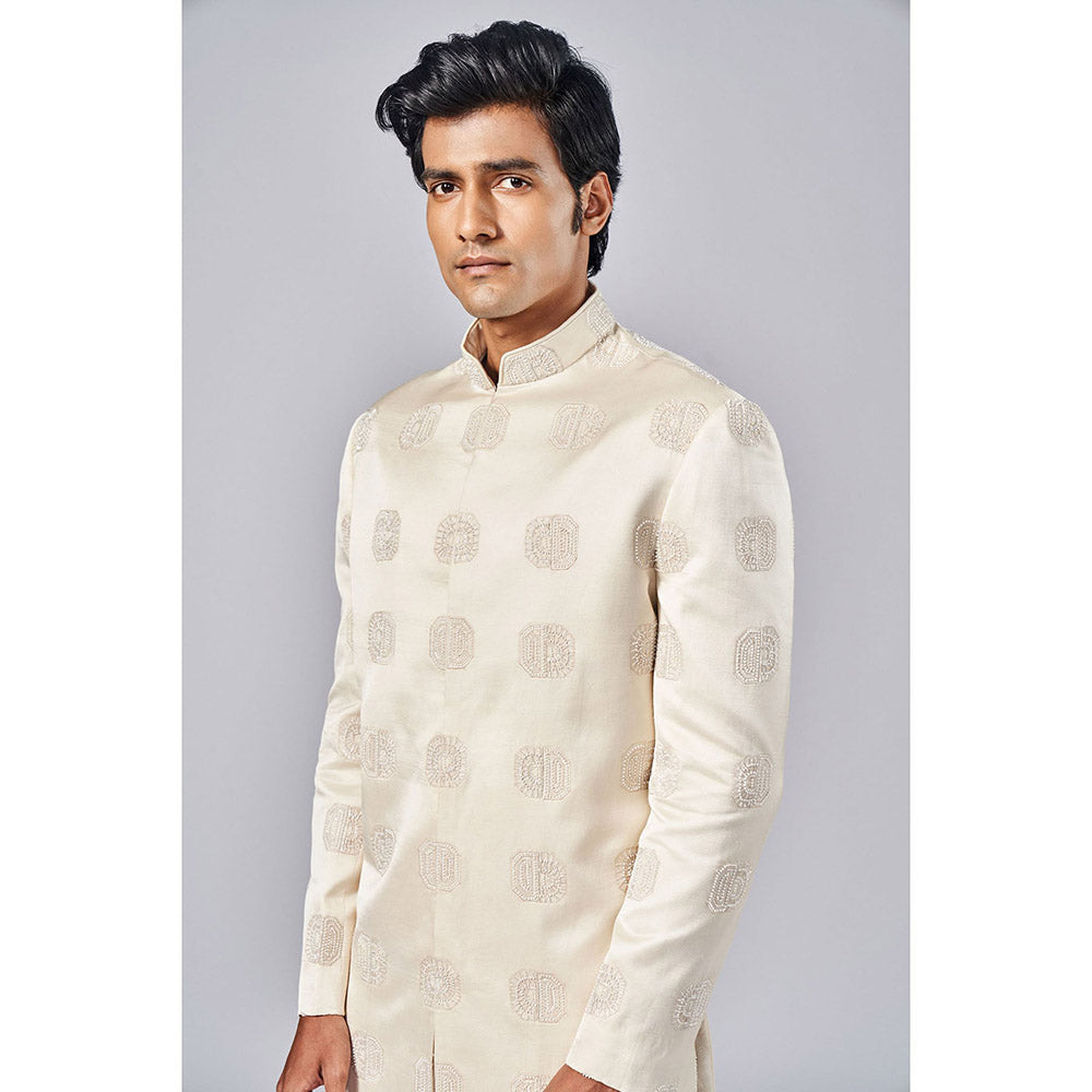 Arjun Kilachand Embroidered Sherwani (Set of 2)