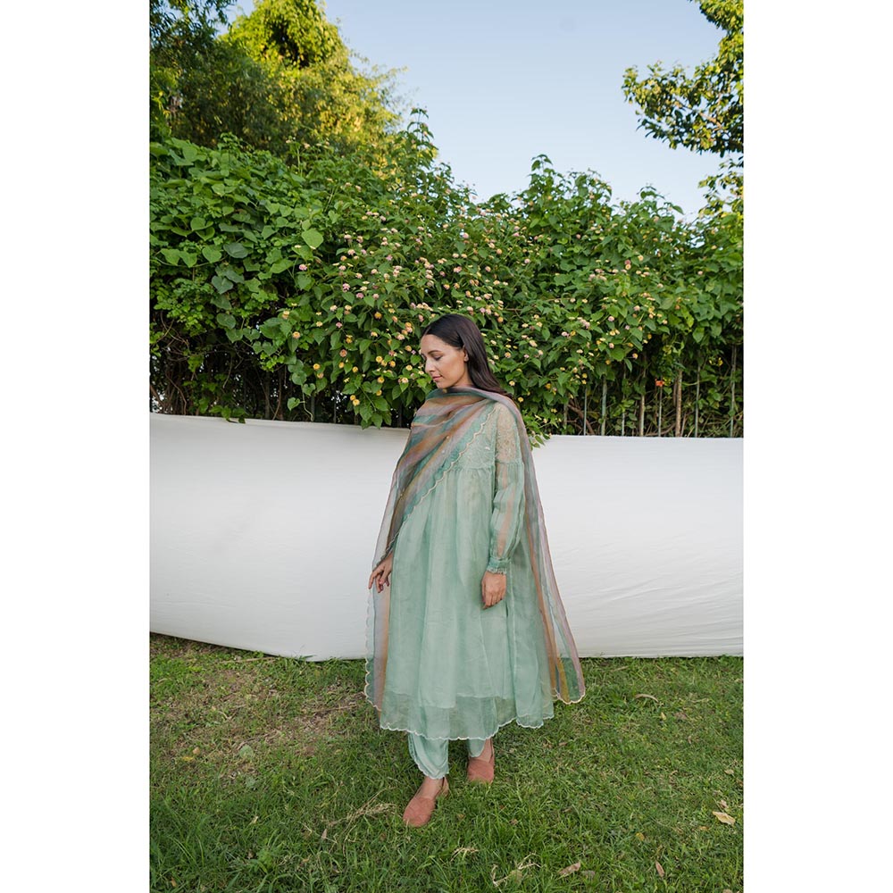 AYAKA Scalloped Dupatta