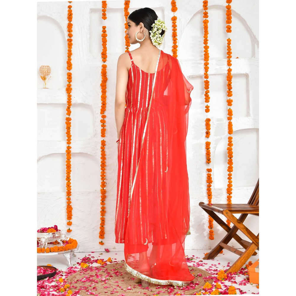 Bannhi by Priyanka Rathore Amara Red Embroidered Kurta (Set of 3)