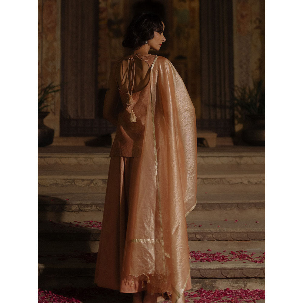 Baaro Masi Peach Brocade Short Kurta with Skirt & Organza Dupatta (Set of 3)