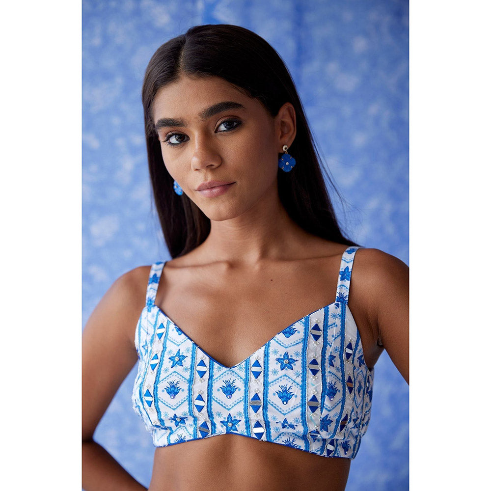 Baise Gaba Blue Cotton Embroidered V-Neck Sleeveless Blouse