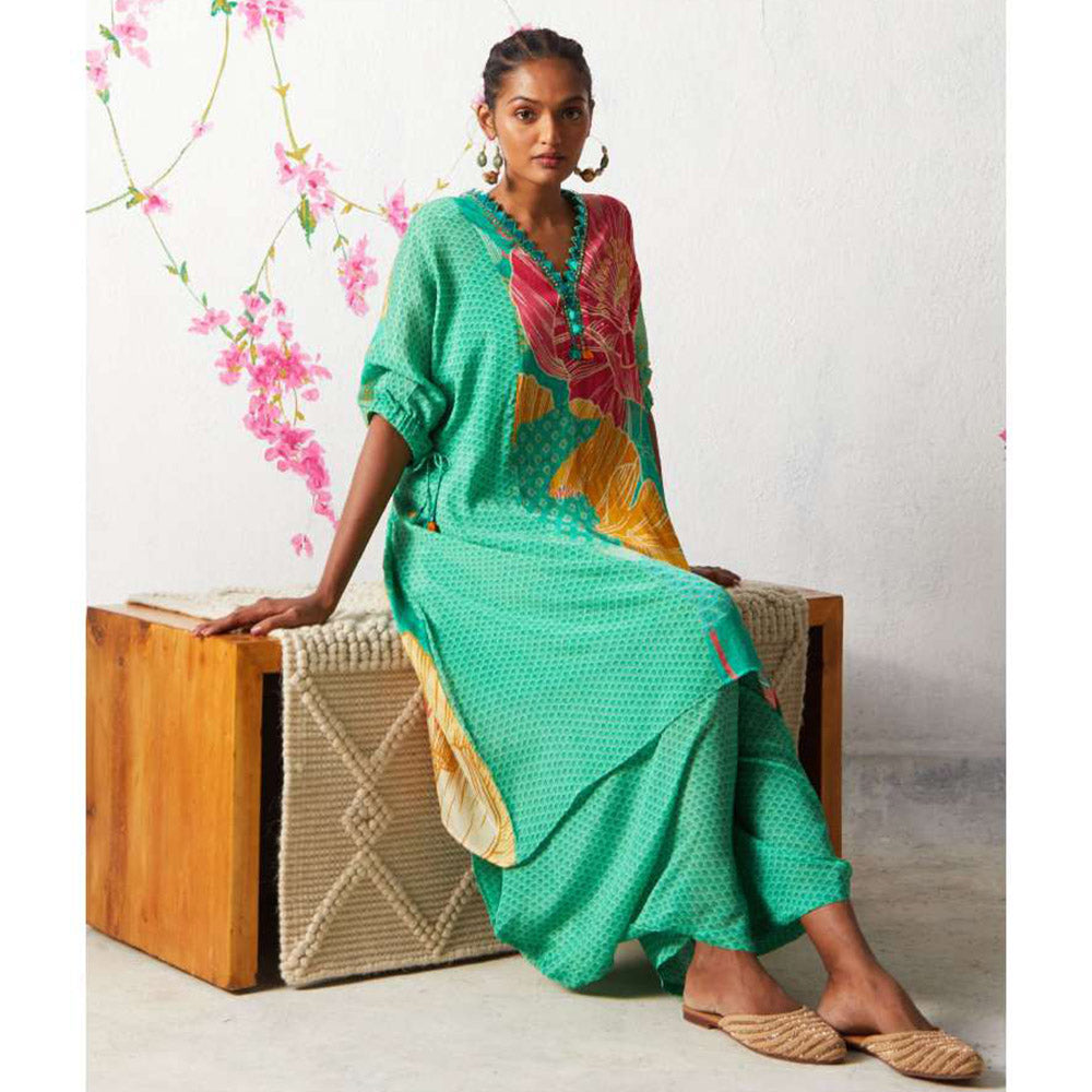 Basil Leaf Green Kurta with Salwar Pant and Inner (Set of 3)