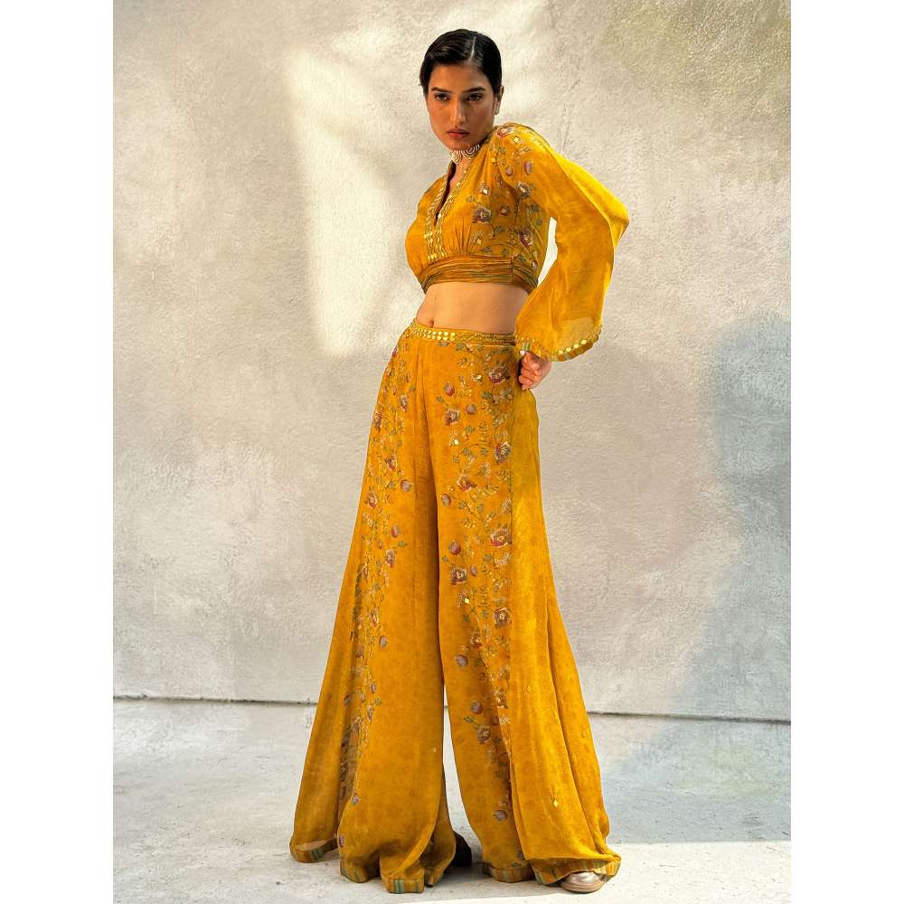 Basil Leaf Yellow Ethnic Co-Ord (Set of 2)