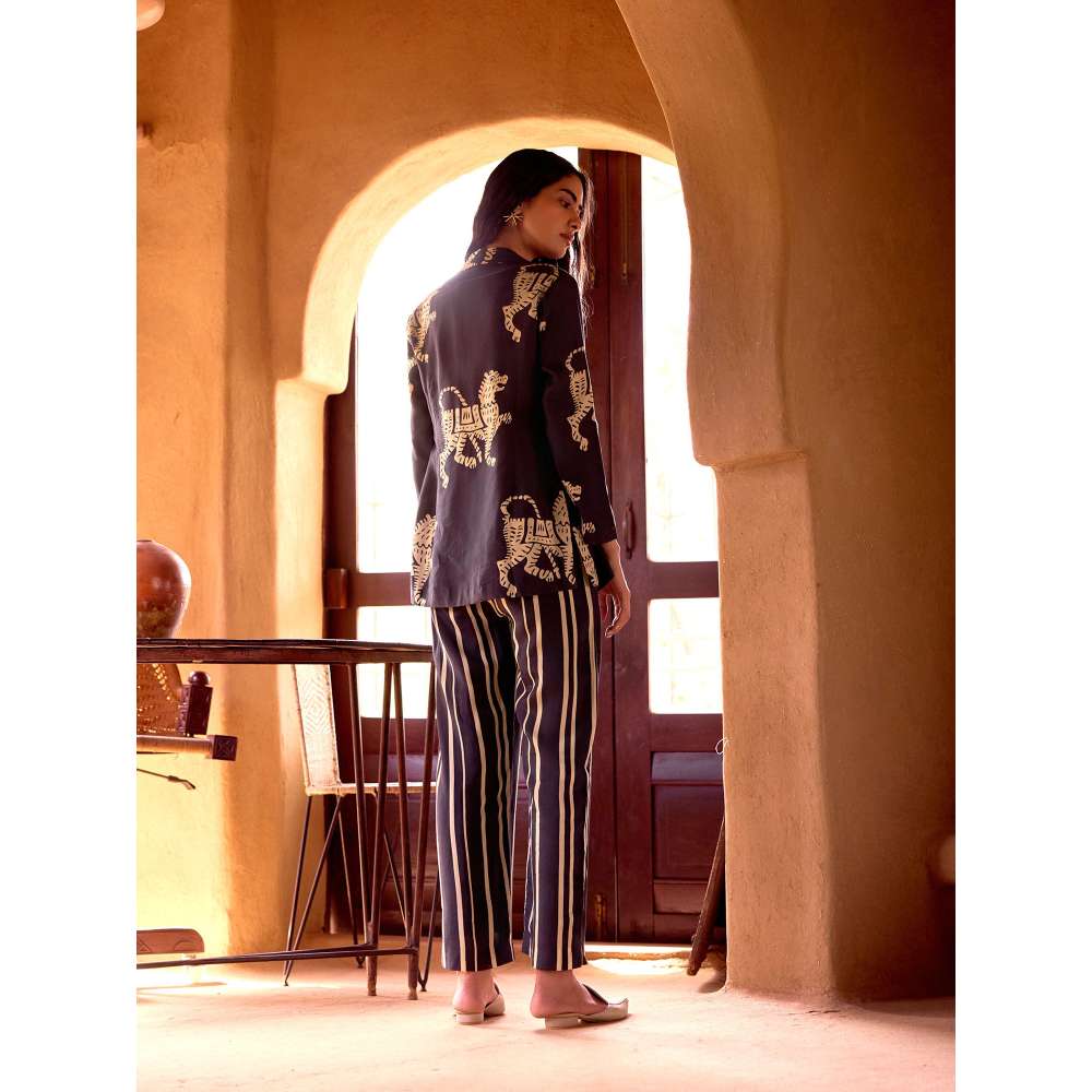 Basanti Kapde aur Koffee Purple Cotton Stripes Abstract Co-Ord Set