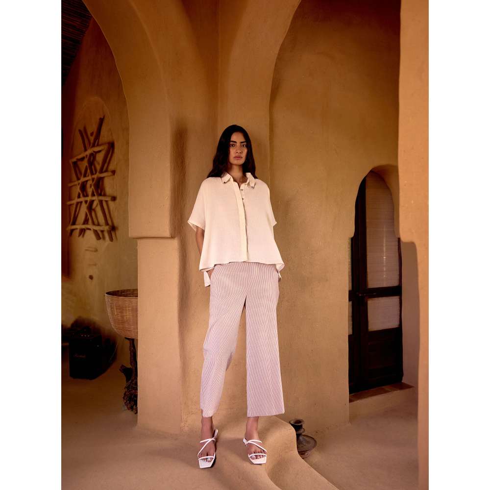 Basanti Kapde aur Koffee Ivory Sandstone Calm Cotton Shirt with Pant