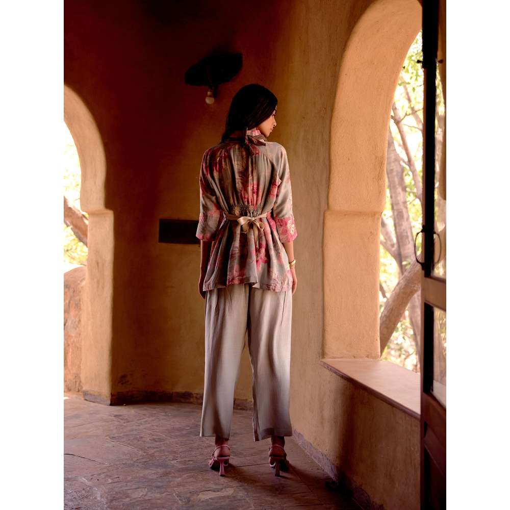Basanti Kapde aur Koffee Green Dust Light Petals Linen Blend Top with Pant