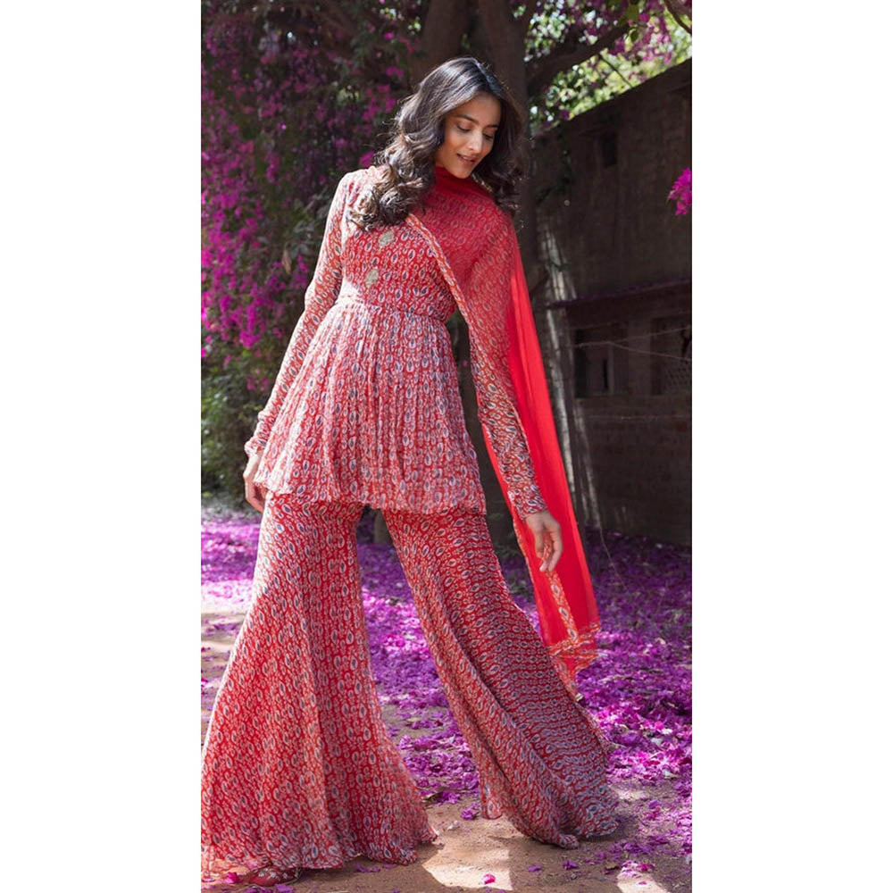 Basanti Kapde aur Koffee Blush Dynasty Peplum Sharara With Kurta And Dupatta