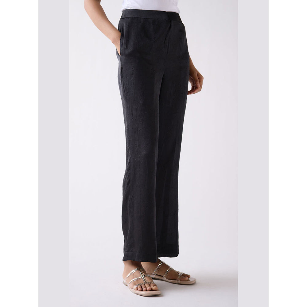 Basanti Kapde aur Koffee Black Straight-Fit Textured Pant