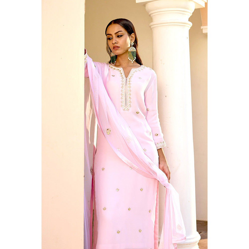 Bbaawri Blush Pink Georgette Gota Patti Kurta with Pant & Dupatta (Set of 3)
