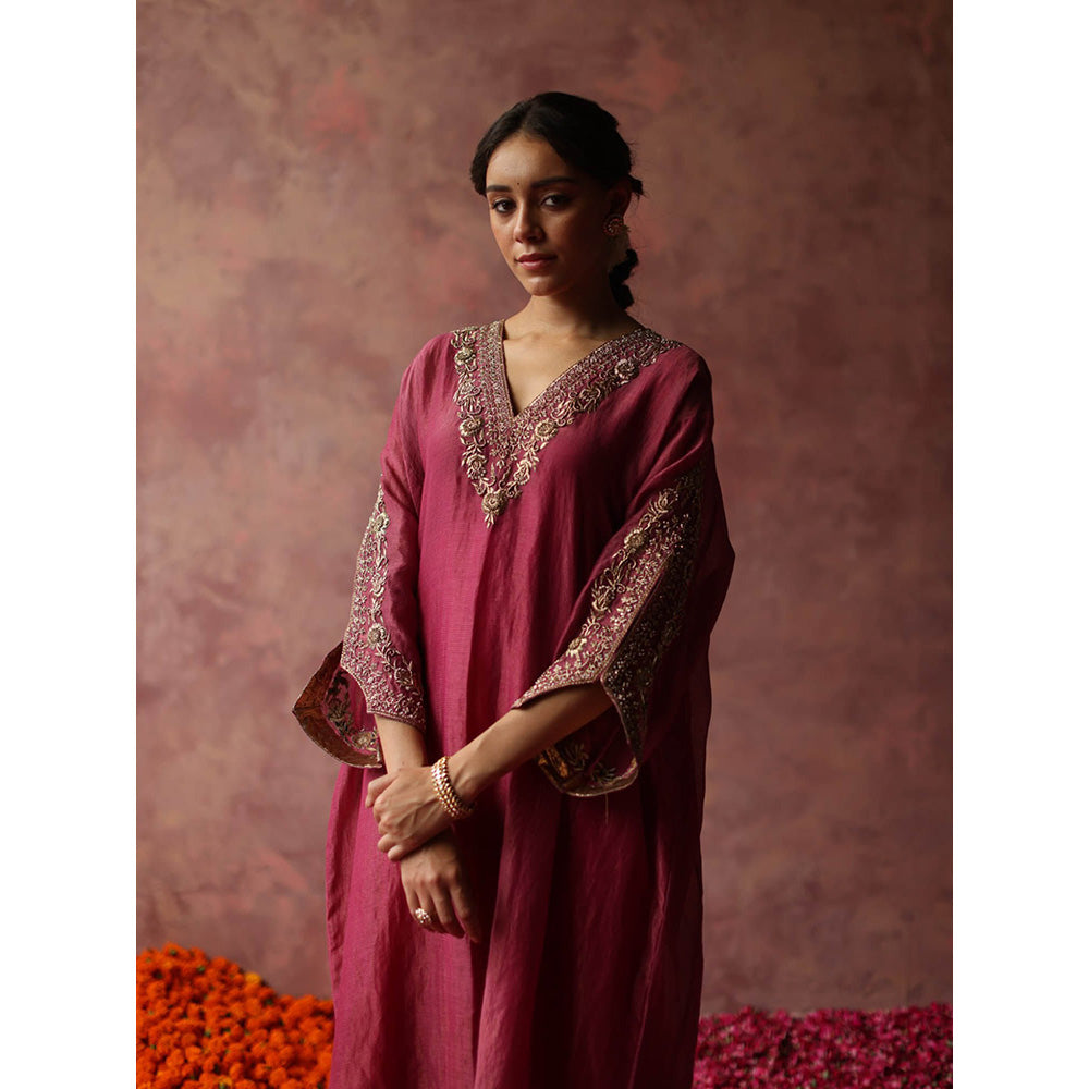 Begum Pret Heer Pink Phiran Kurta (Set of 3)