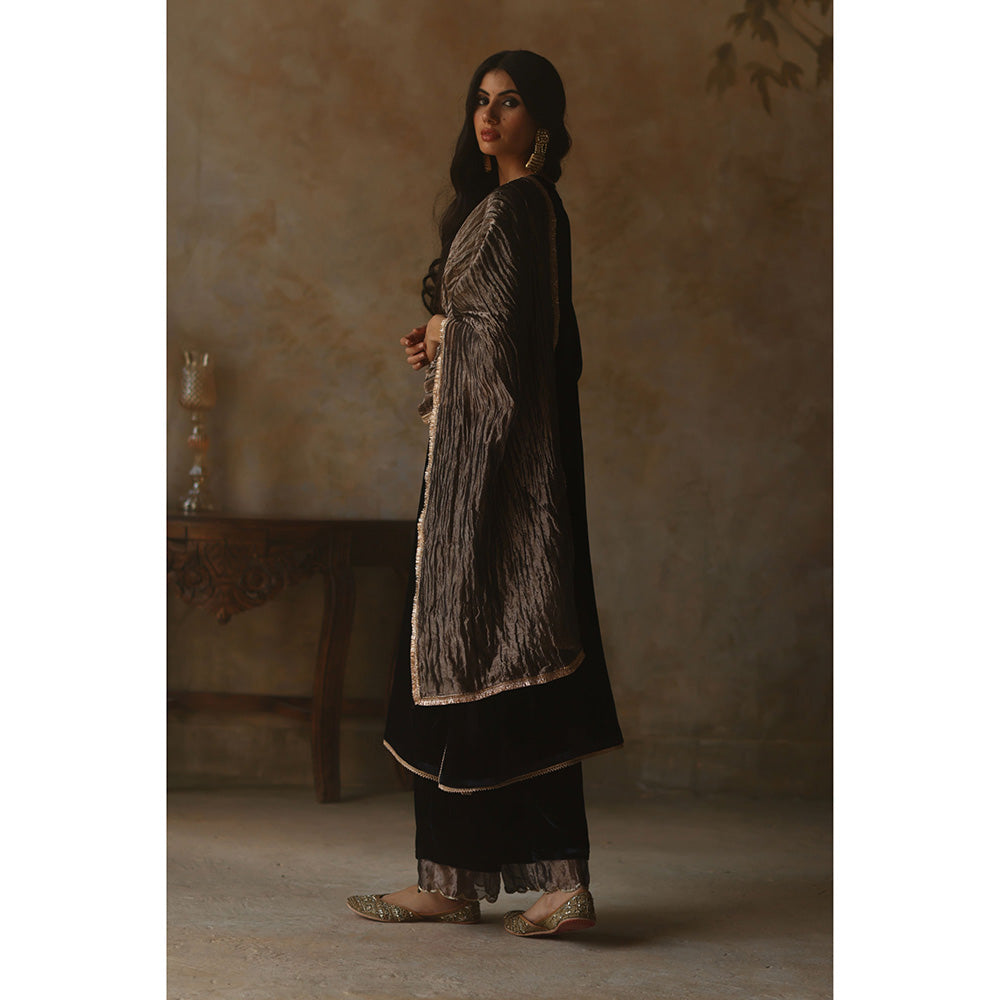 Begum Pret FAIZ Navy Blue Kurta with Pant & Dupatta (Set of 3)