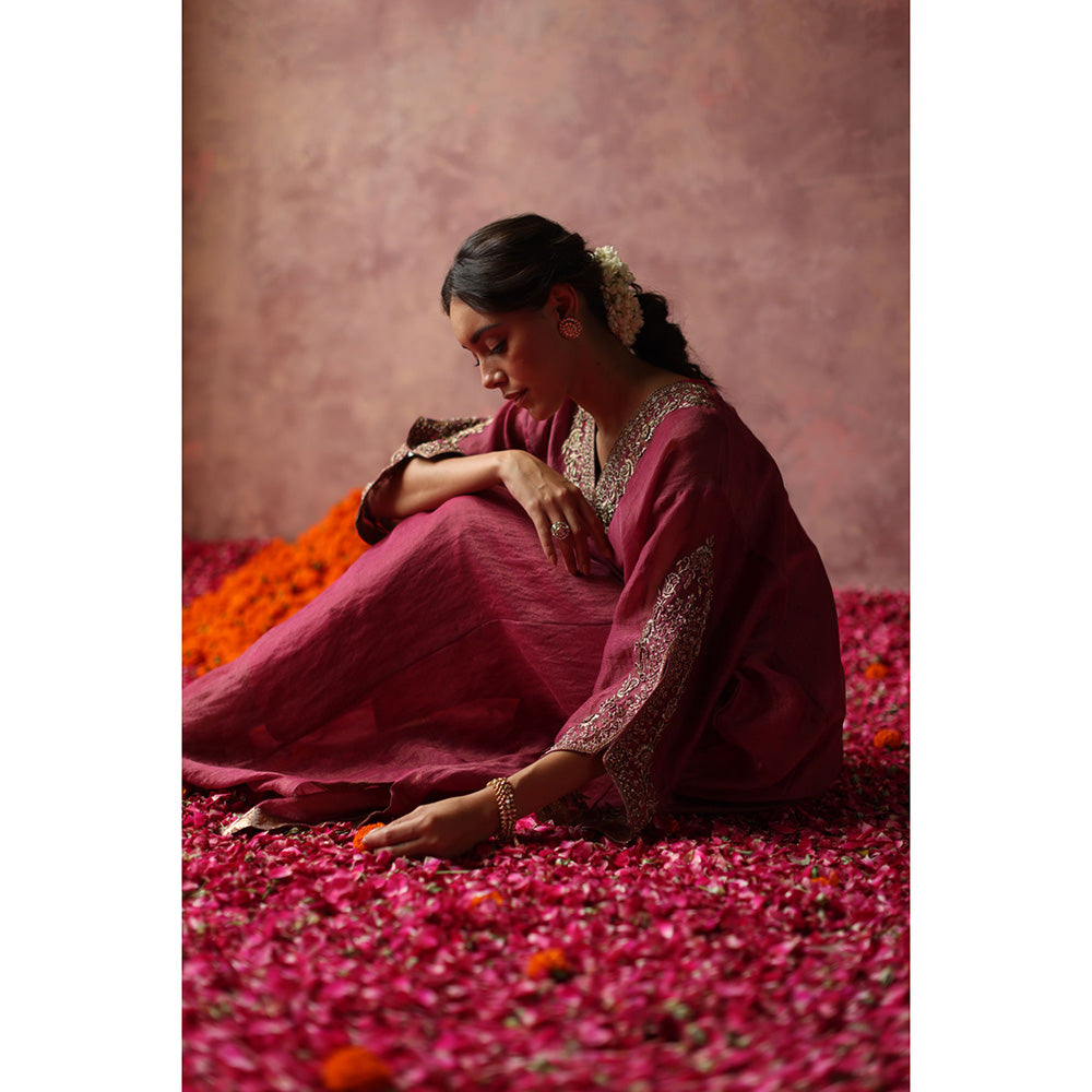 Begum Pret HEER Phiran Pink Kurta with Pant (Set of 2)