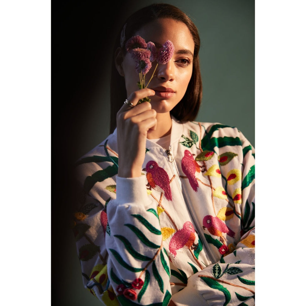 BETRUE Bali White Bomber Jacket