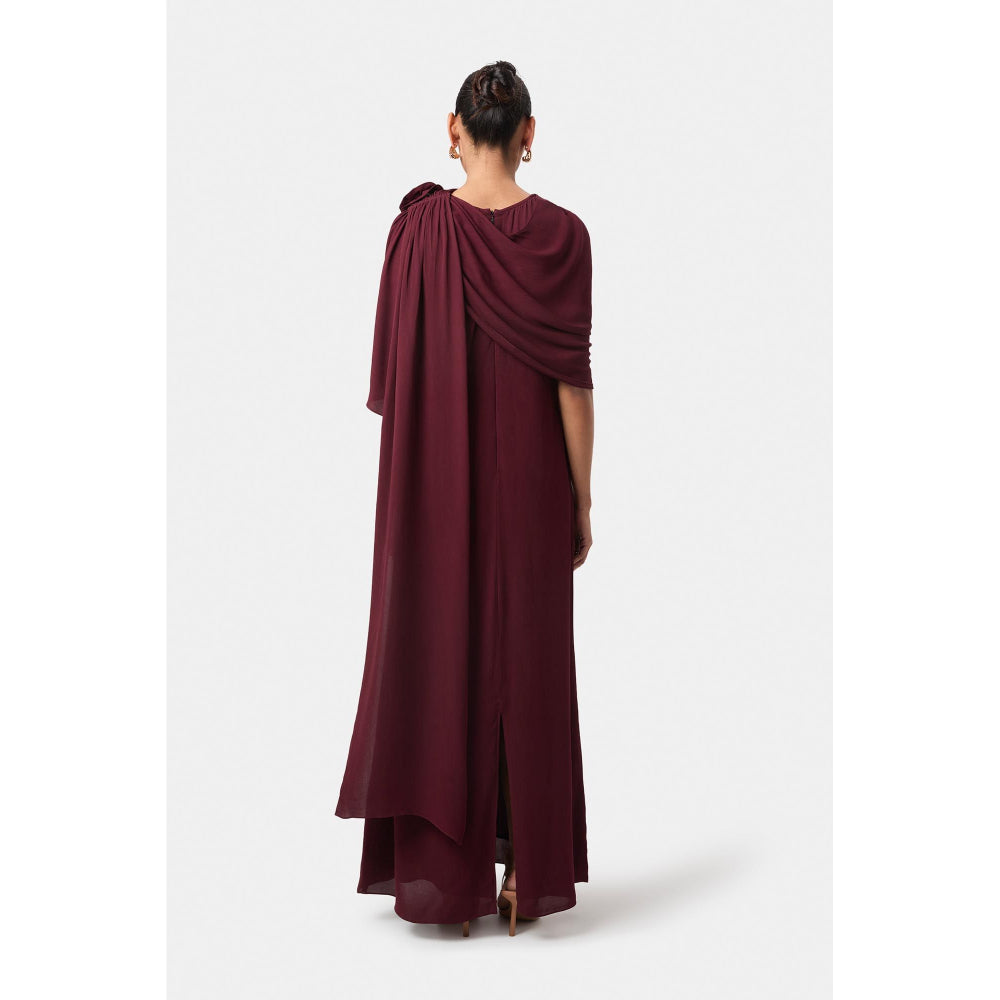 BEYOND Womens Viscose Solid Wine Dress With Cape