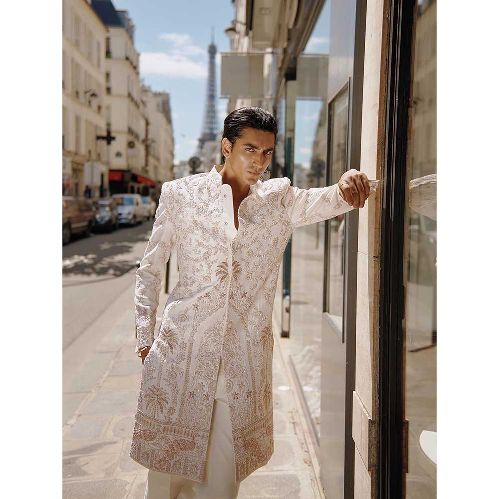 Jigar and Nikita Men'S White Embroidered Sherwani with Trouser and Dupatta (Set of 3)