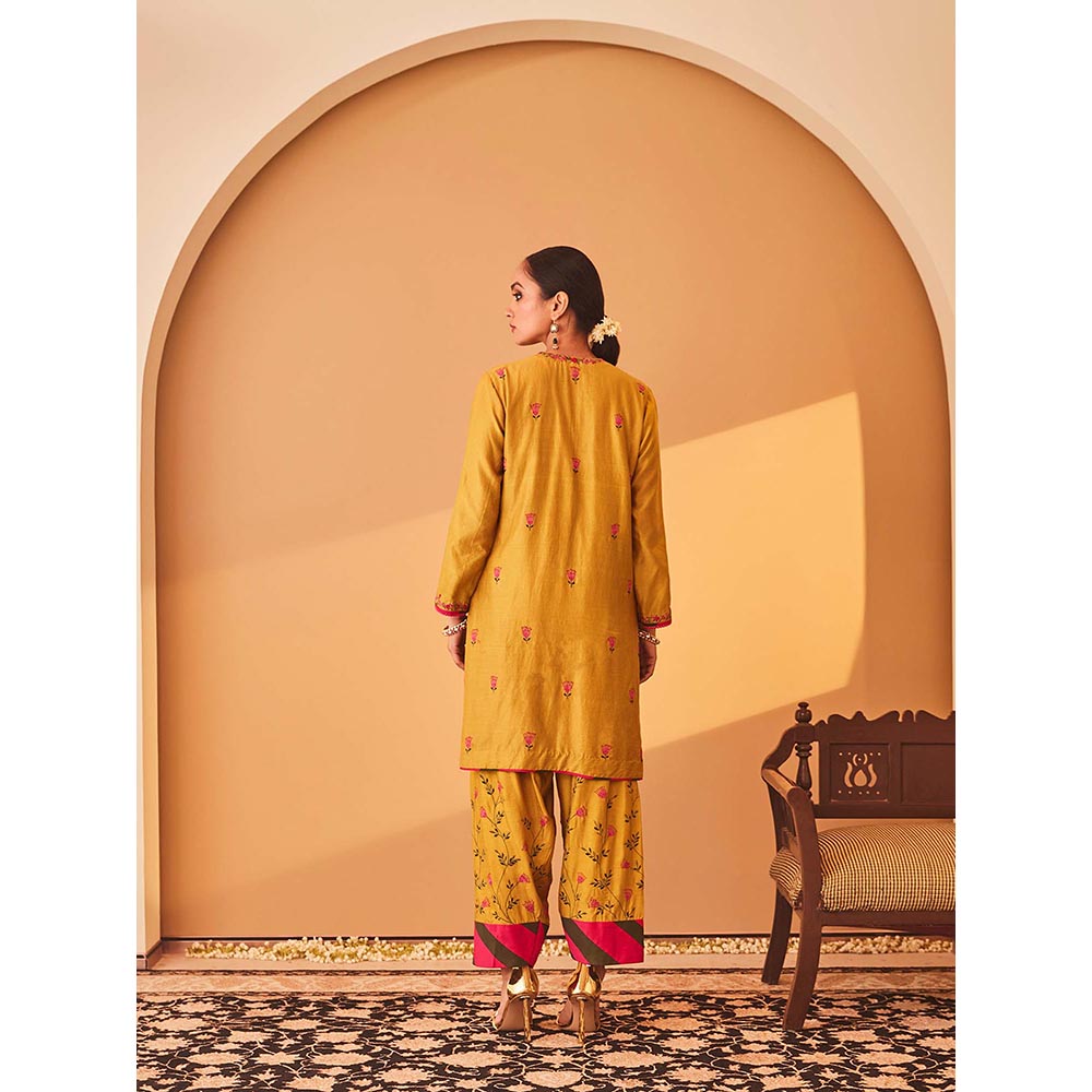 Bo Tree Yellow Nafisa Kurta with Pant and Dupatta (Set of 3)