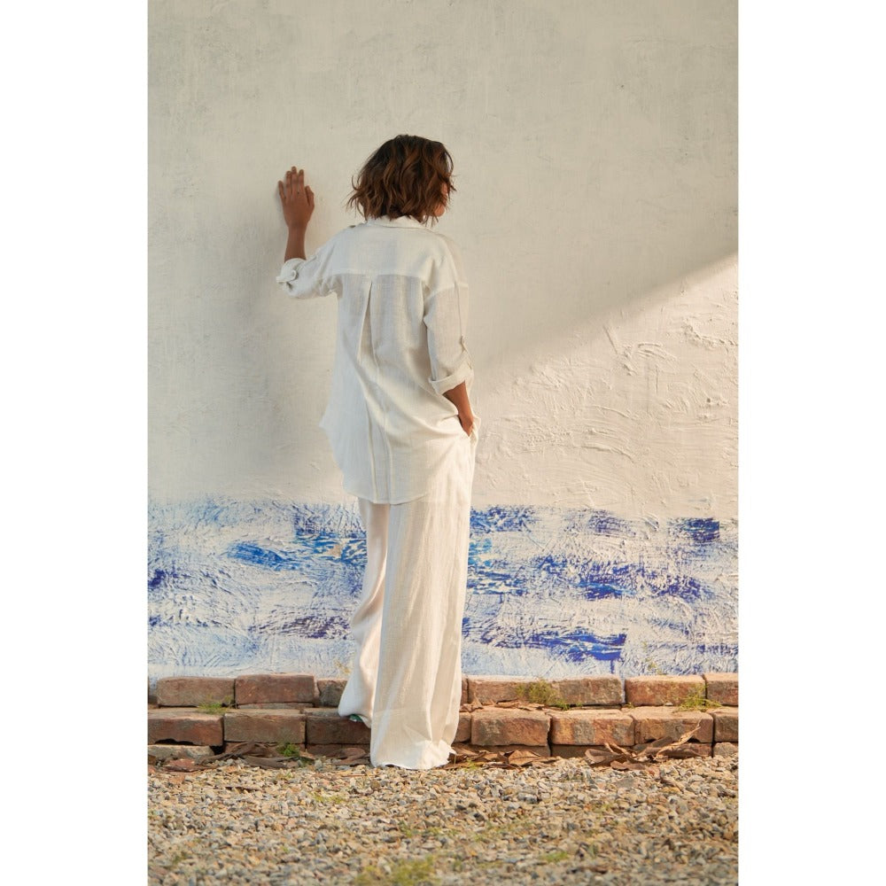 CANOOPI White Frosty Gleam Attire Co Ord (Set of 2)