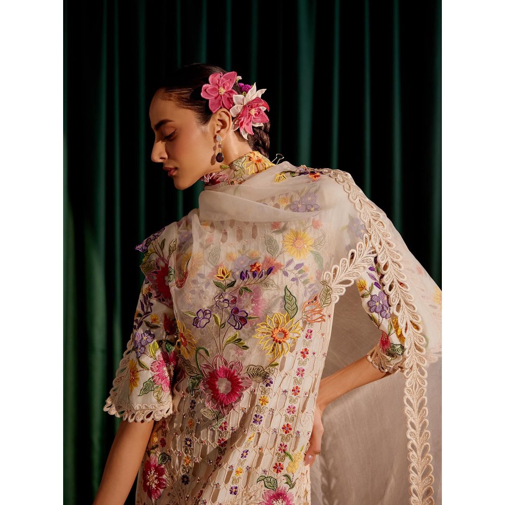 CHANDRIMA White Floral Cutwork Dupatta