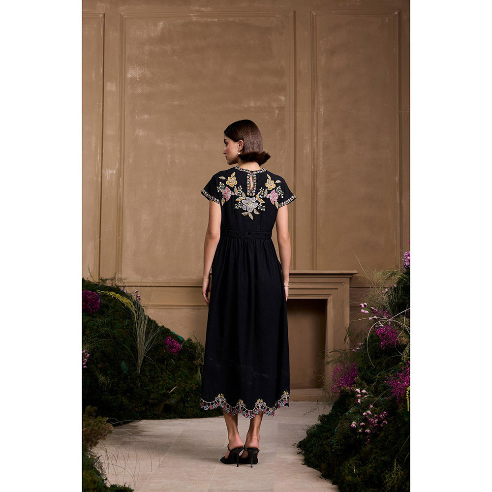 CHANDRIMA Black Floral Embroidered Midi Dress