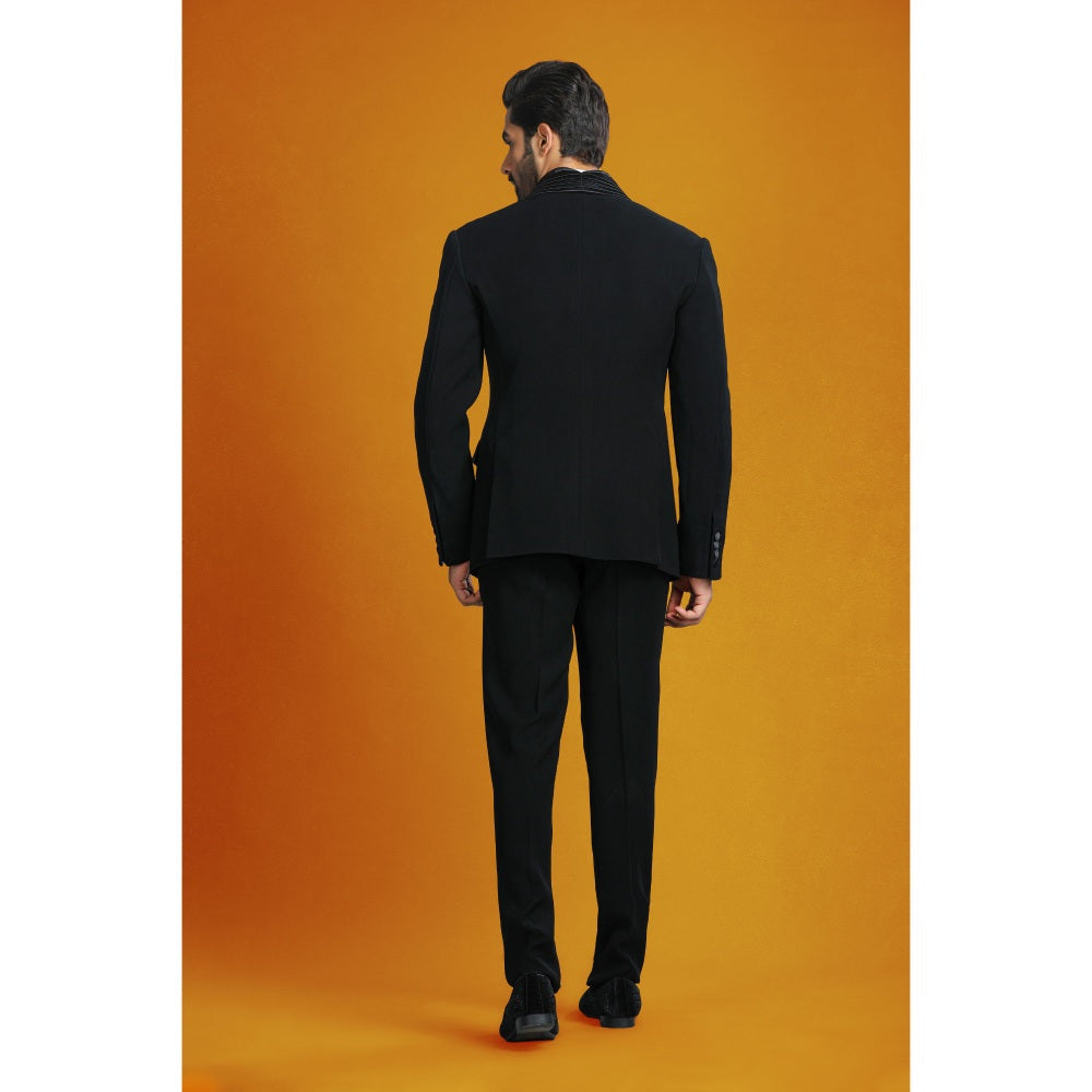 CHAR CHAAND Obsidian Opulence Intricate Beadwork Tuxedo with Pant (Set of 2)