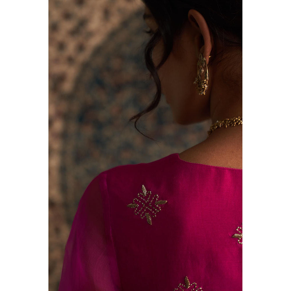 Charkhee Pink Prarambh Embroidered Straight Kurta with Pant (Set of 2)