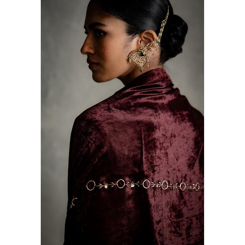 Charkhee Maaya Maroon V Neck Kurta And Pant With Dupatta