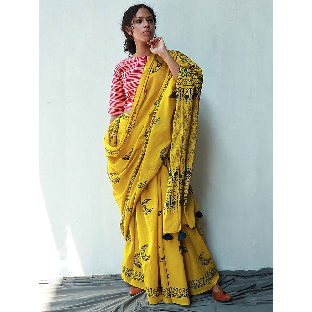 Chidiyaa Daisy Cotton Saree Fmtm with Unstitched Blouse