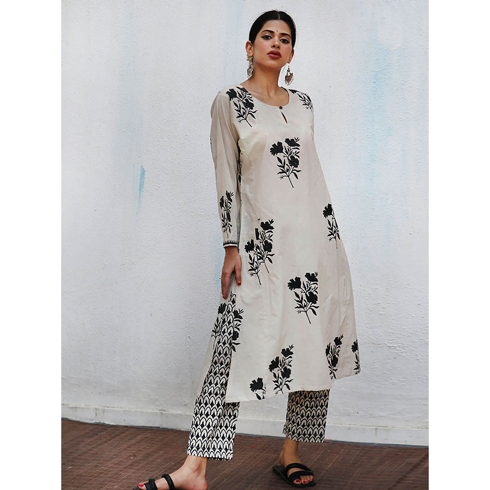 Chidiyaa Nomad Saira Block printed Kurta with Pant (Set of 2)