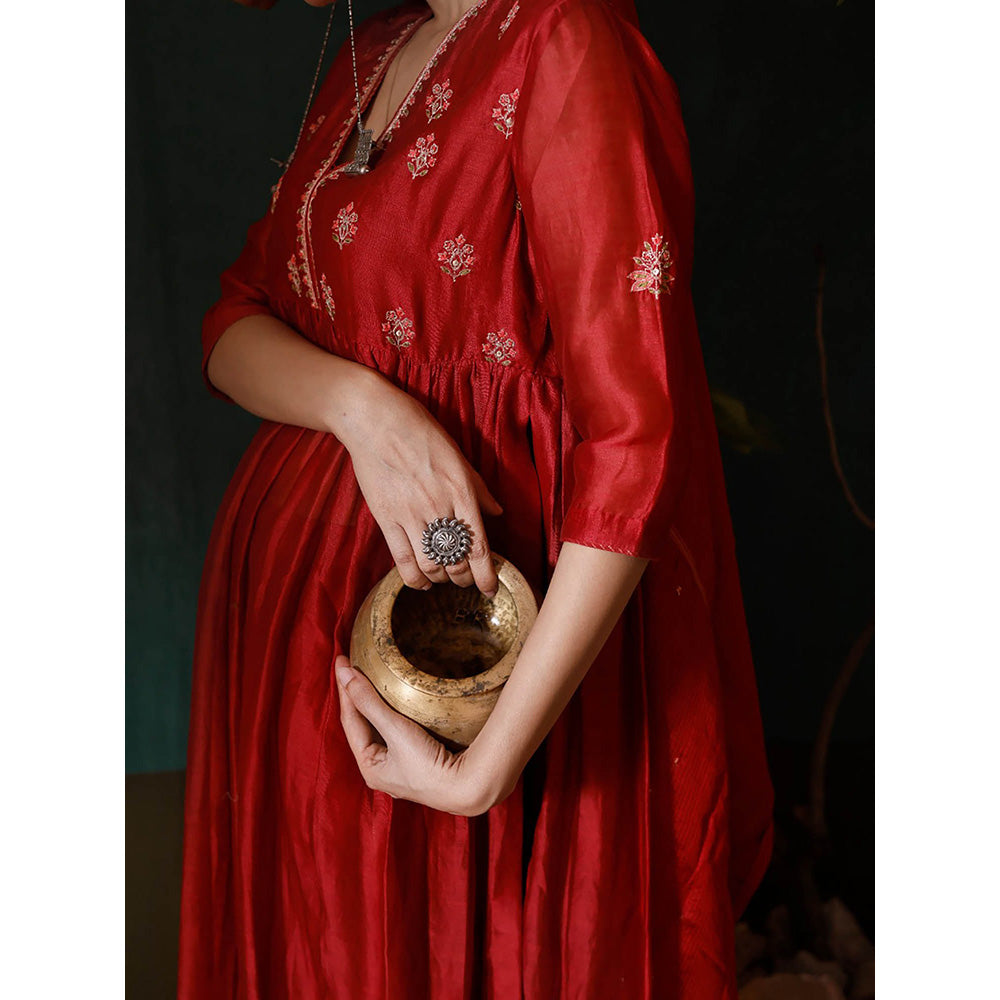 Chokhi Chorri Red Kurta With Pant And Dupatta (Set of 3)