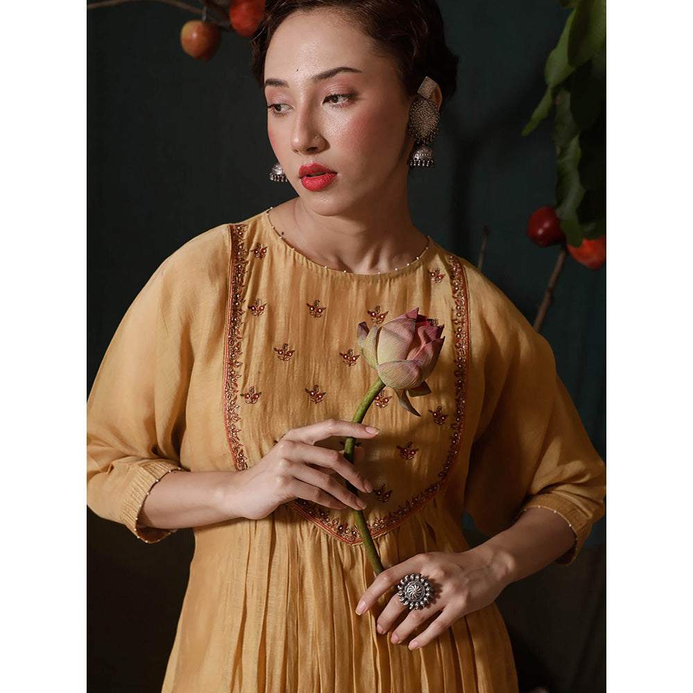 Chokhi Chorri Yellow Kurta With Pant (Set of 2)