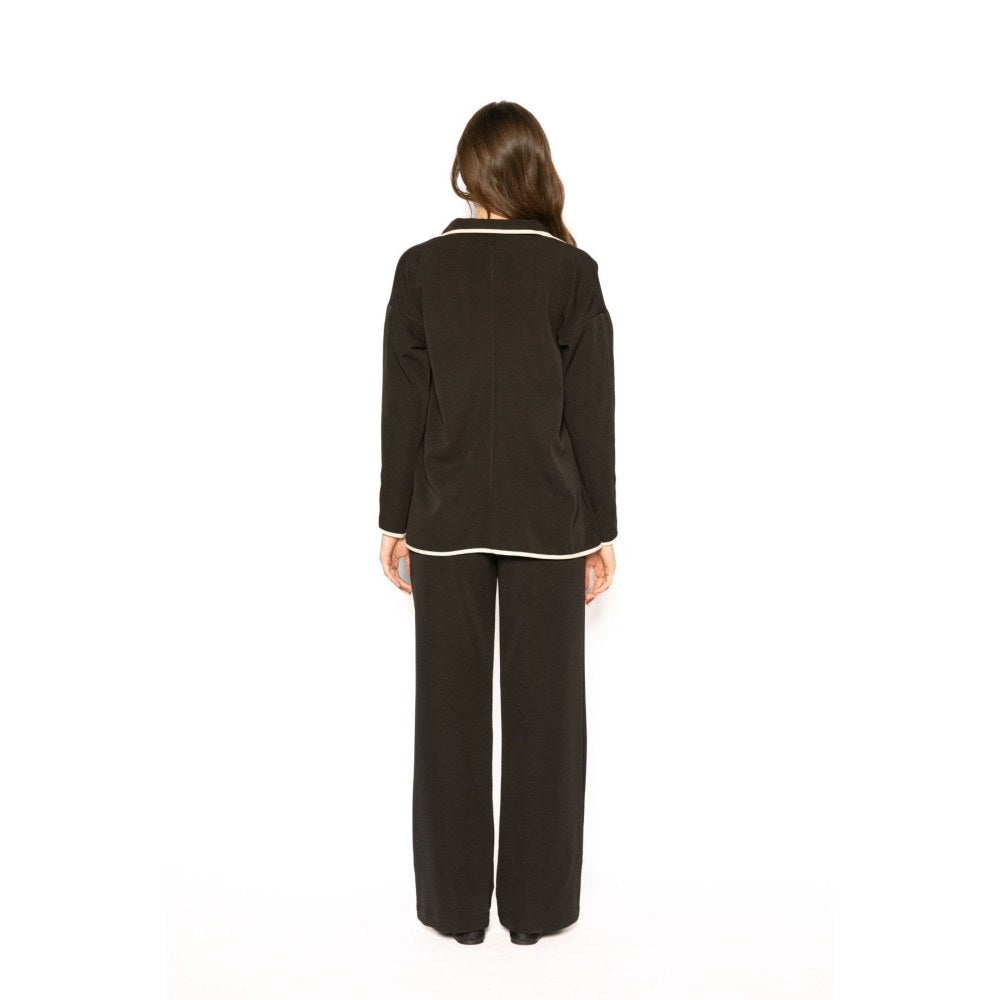 Contemponari Womens The Solid Black Shrug