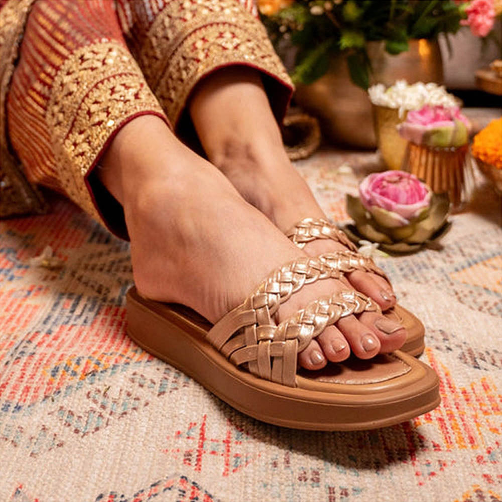 Coral Haze Holly Women Beige Sandals