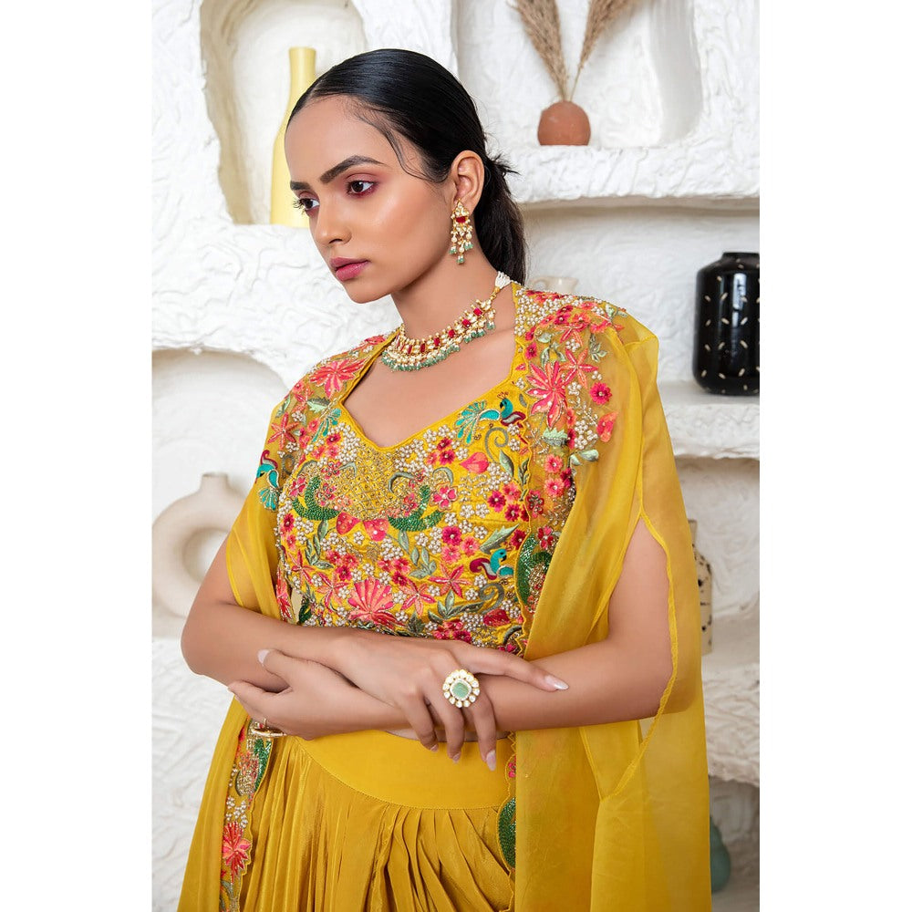 Daatri by meenakshi kakkar Yellow Drape Skirt with Blouse and Cape (Set of 3)